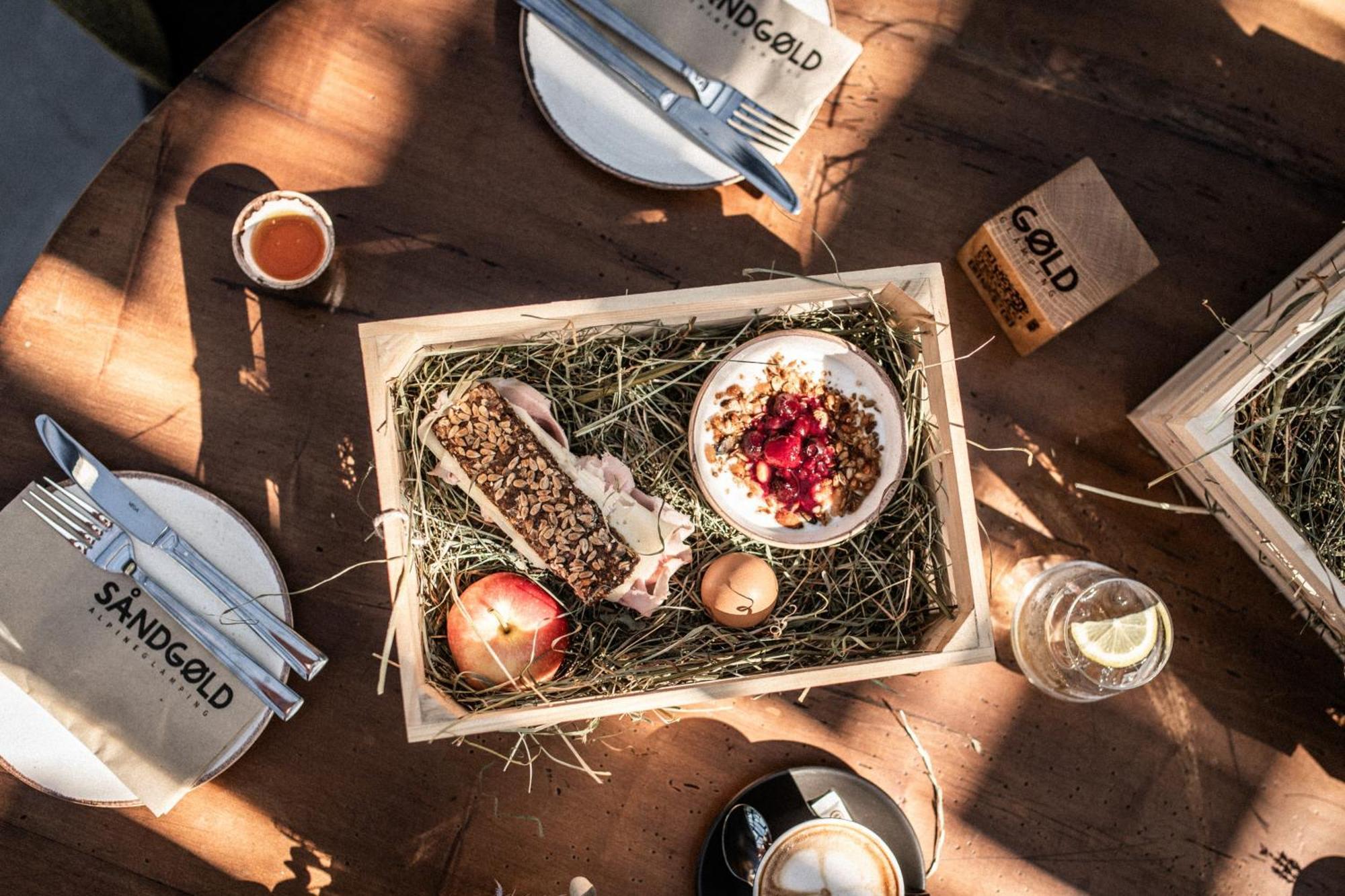 Sandgold Alpine Glamping Campo Tures Kültér fotó