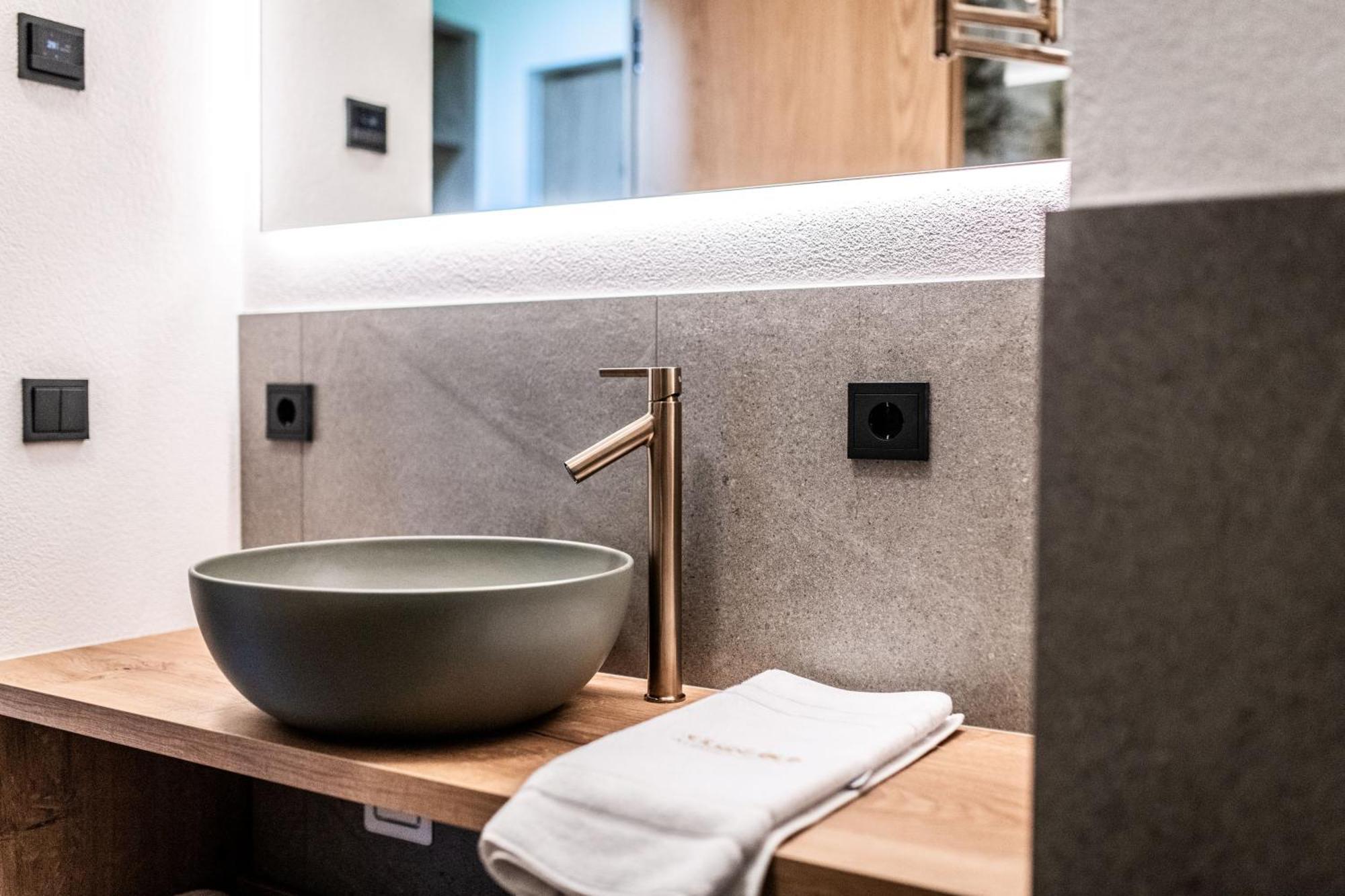 Sandgold Alpine Glamping Campo Tures Kültér fotó